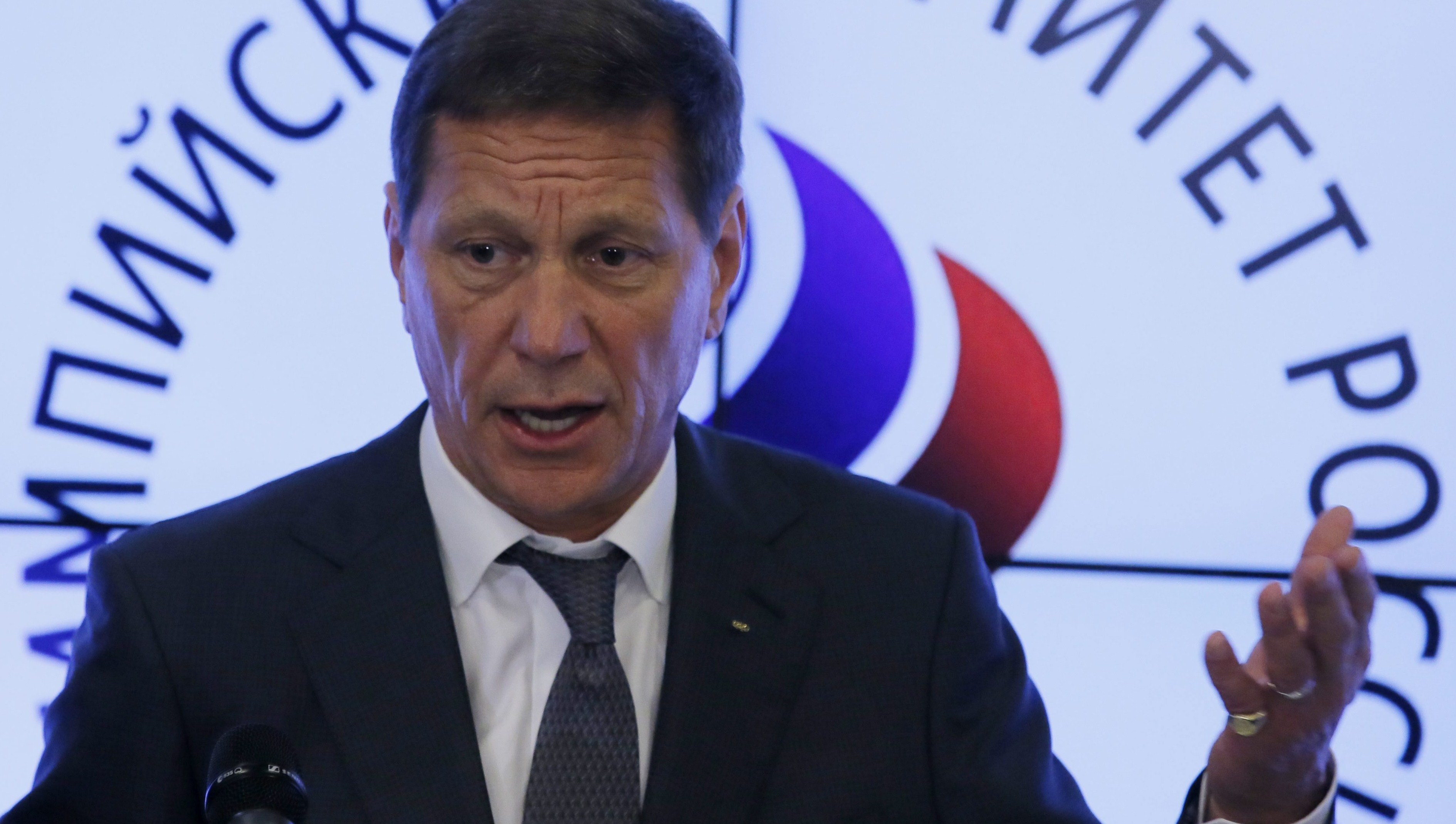 ILN03 MOSCÚ (RUSIA) 20/07/2016.- El presidente del Comité Olímpico Ruso (COR), Alexandr Zhúkov, ofrece una rueda de prensa tras la reunión del comité ejecutivo del organismo en Moscú, Rusia hoy, 20 de julio de 2016. El Comité Olímpico Internacional (COI) tomará el 24 de julio una decisión definitiva sobre la presencia de Rusia en los Juegos de Río de Janeiro, adelantó hoy Alexandr Zhúkov, presidente del Comité Olímpico Ruso (COR). EFE/Sergei Ilnitsky