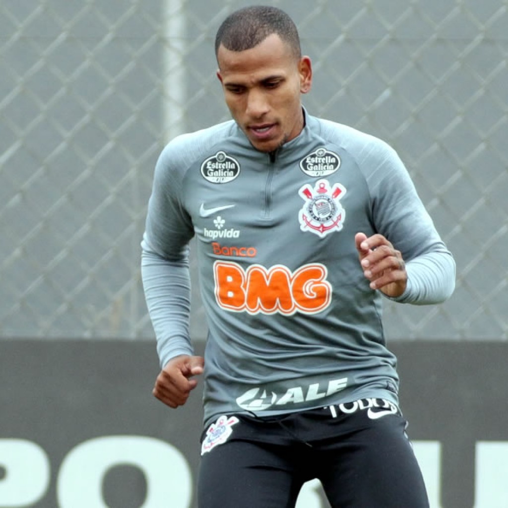 Otero espera debutar en Corinthians con un gol de pelota ...